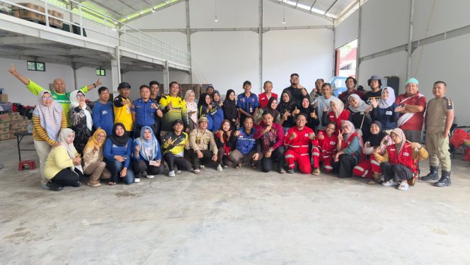 
					Ket. Dokumentasi hari terakhir Bersama Dapur Induk Posko Banjir yang diadakan oleh Dinas Sosial Kab.Tanah Laut. Foto Istimewa