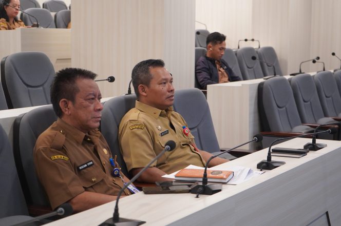 
					Ket.Pemerintah Kabupaten Tanah Laut mengikuti Rapat Koordinasi (Rakor) Pengendalian Inflasi Daerah secara daring bersama Kementerian Dalam Negeri (Kemendagri) RI. Foto.Ist