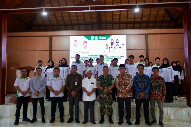 
					Ket.Prosesi pelantikan bersama pengurus HPPMTL Kalsel, Banjar, dan Pelaihari di Aula Rakat Manuntung Pelaihari. Foto.Ist