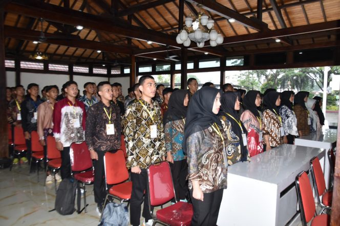 
					Ket. saat kegiatan pakta integritas penerimaan Polri 2026.Mapolres Tala. Foto.ist