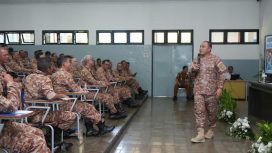 Ket.Sebanyak 129 Kepala Desa dari Kabupaten Tanah Laut mengikuti sesi pendalaman materi di kelas saat pelatihan peningkatan kapasitas kepemimpinan di IPDN Jatinangor. Foto.Ist
