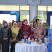 Ket. Ibu Bupati Tanah Laut didampingi tamu undangan saat kegiatan Lomba Kebaya Banjar pada momentum Hari Kartini. Foto. Ist