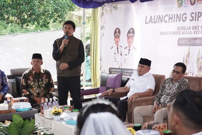 
					asangan non-muslim yang selesai pemberkatan nikah bisa langsung bawa pulang Akta Perkawinan, KK, dan KTP baru. (SANAK.ID/Ist)