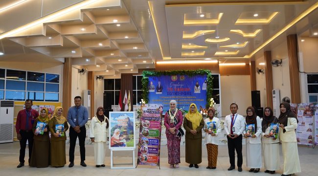 Ket.Bunda PAUD Kabupaten Tanah Laut Hj. Dian Rahmat saat menghadiri peringatan HUT ke-76 IGTKI di Gedung 83 Dua Mas, Pelaihari. Foto.Ist