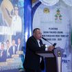 Ket.Ketua Umum BPC HIPMI Tanah Laut periode 2026–2029, Evan Zachari Asher, menyampaikan sambutan saat pelantikan pengurus HIPMI Tala di Gedung Balairung Tuntung Pandang, Pelaihari. Foto.Ist