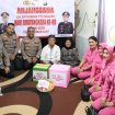 Silaturahmi- Kapolres Tanah Laut AKBP Ricky Boy Siallagan beserta jajaran saat melaksanakan anjangsana Hari Bhayangkara ke-80 ke kediaman purnawirawan. (SANAK.ID/Humas Polres Tala) 