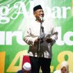 Ket.Wakil Bupati Tanah Laut HM Zazuli saat memberikan arahan mengenai pentingnya pembentukan karakter generasi muda dalam acara Tabligh Akbar menyambut 1448 Hijriah di Masjid Al Muhajirin, Desa Sungai Riam. Foto.Ist