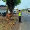 Lokasi- kecelakaan tunggal Avanza tabrak pohon di Desa Gunung Raja Tanah Laut. (SANAK.ID/Humas Polres Tala)