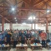 Ket.Foto bersama jajaran Pemerintah Kabupaten Tanah Laut, organisasi kepemudaan, dan peserta usai pembukaan Tala Bootcamp 2026 di Pelaihari. Foto.Ariyani