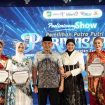 Ket.Ketua TP PKK Kabupaten Tanah Laut Hj. Dian Rahmat bersama Bupati Tanah Laut H. Rahmat Trianto menghadiri Malam Adu Bakat (Talent Show) Pemilihan Putra Putri Pariwisata Kabupaten Tanah Laut 2026. Foto.Ist