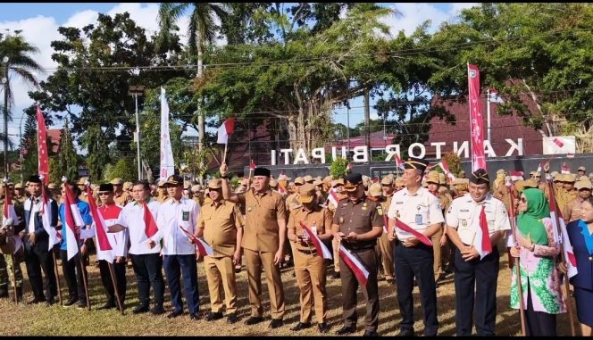 
					Gelar Apel di Halaman Kantor Bupati, Pemkab Tanah Laut Tekankan Efisiensi Anggaran dan Waspada Karhutla. (SANAK.ID/SYAIFUL) 