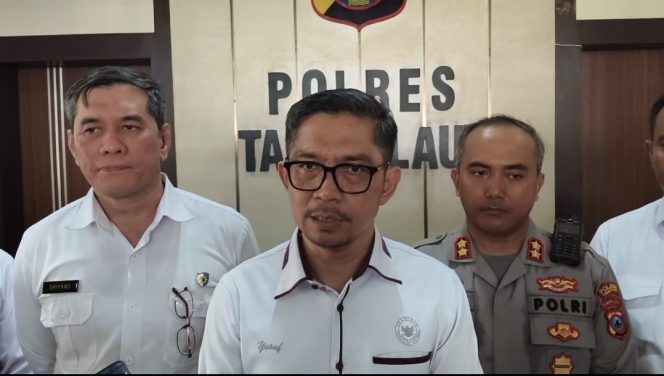 
					Peninjauan dan verifikasi lapangan Tim Kompolnas RI di Polres Tanah Laut untuk Kompolnas Awards 2026. (SANAK.ID/SYAIFUL) 