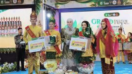 Foto bersama Naga 2026 - TP PKK Tanah Laut Ketua TP PKK Dorong Finalis Jadi Agen Perubahan. (SANAK.ID/SYAIFUL)