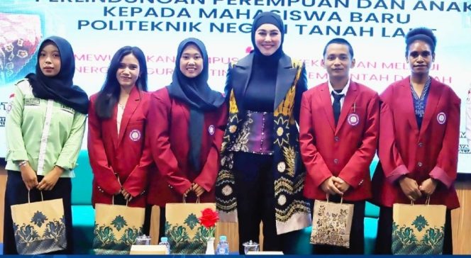 
					Dian Rahmat ajak mahasiswa baru Politala cegah kekerasan seksual, bijak bermedsos, dan jaga integritas moral di era digital. (SANAK.ID/Ist) 